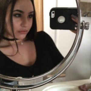 Meet your Posher, Julissa